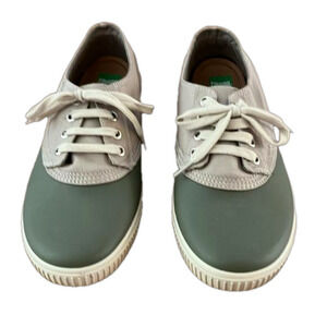 Cougar Green /Camel Lace Up Dash
Duck Sneaker Size 10